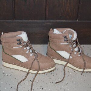 New Old Navy Women Lace Up Booties, Size 6